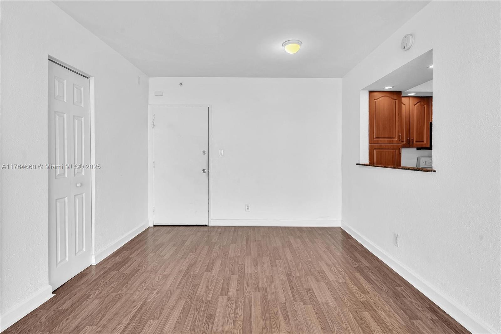 5600 Collins Ave # 10J