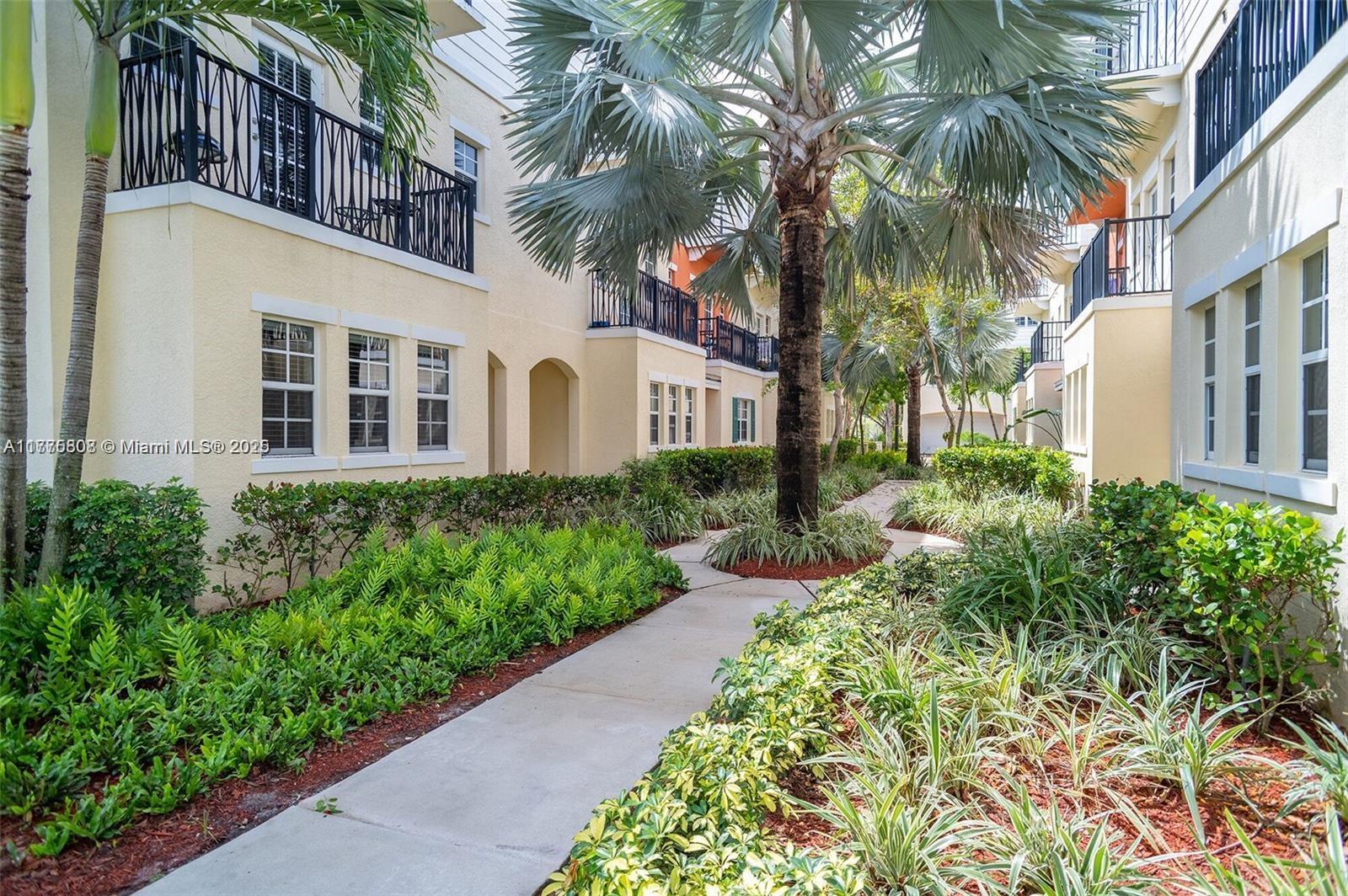 611 SW 1st Ter # 611