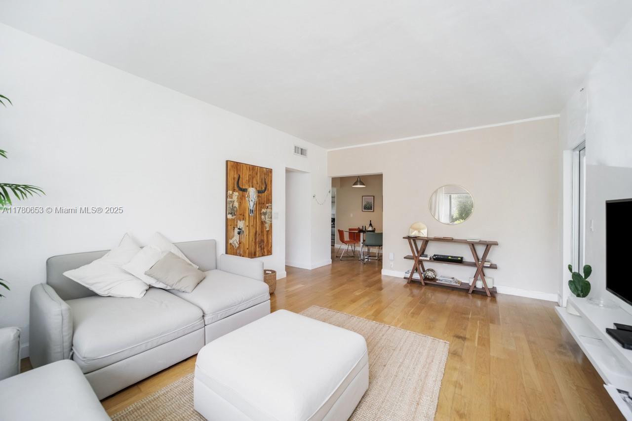 1840 James Ave # 1