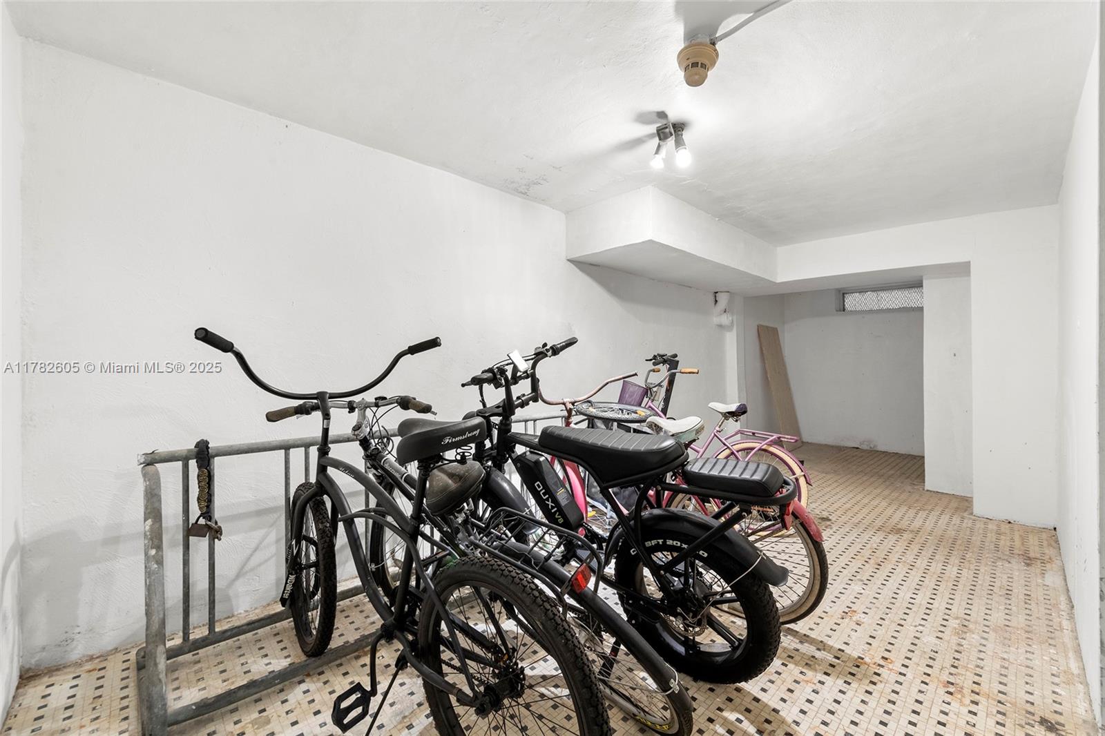 1555 Pennsylvania Ave # 110