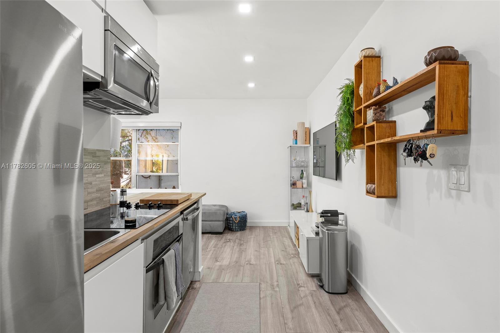 1555 Pennsylvania Ave # 110