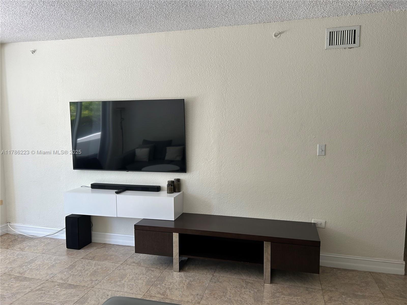 1500 Bay Rd # 116S