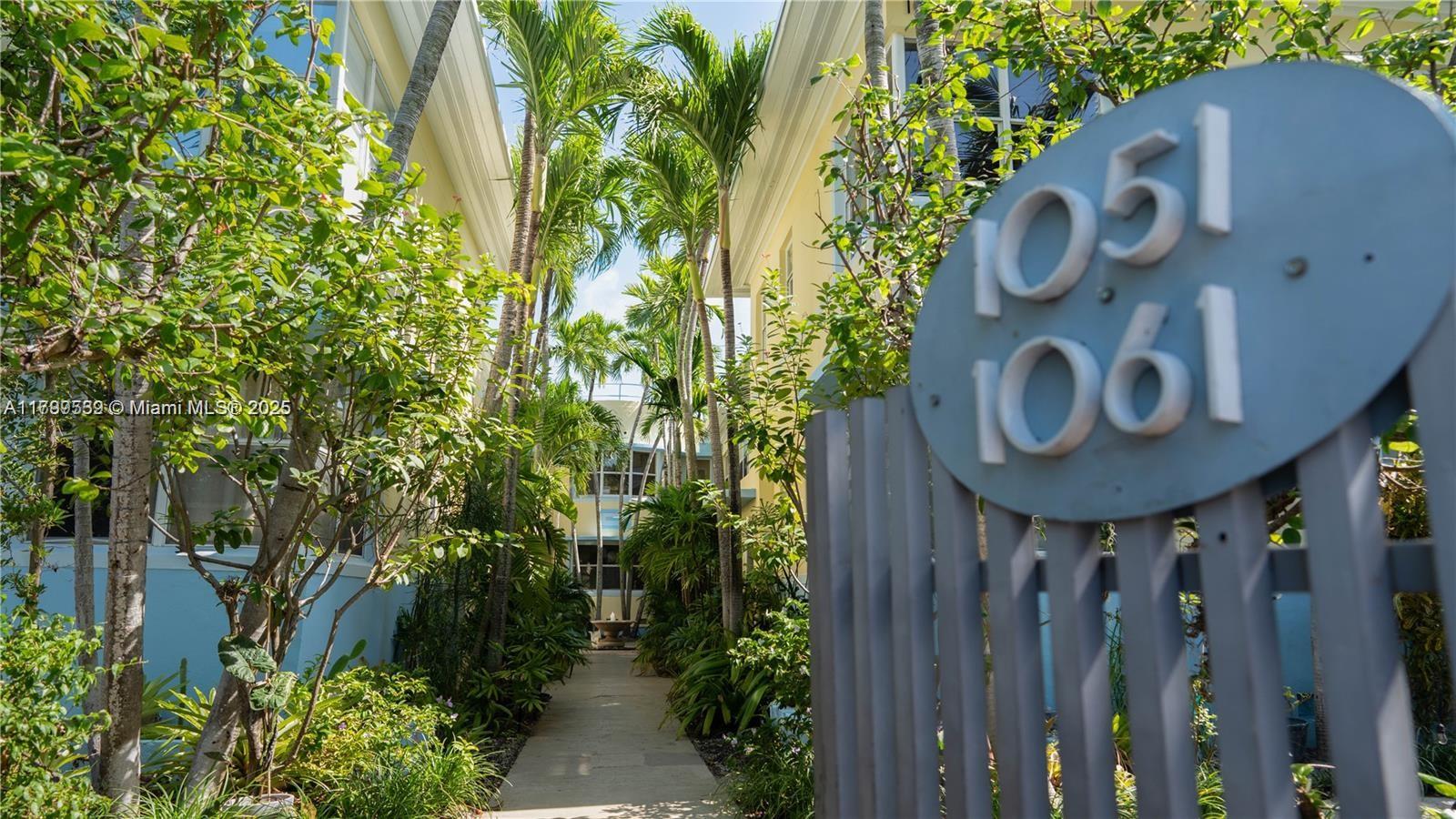 1051 Euclid Ave # 208
