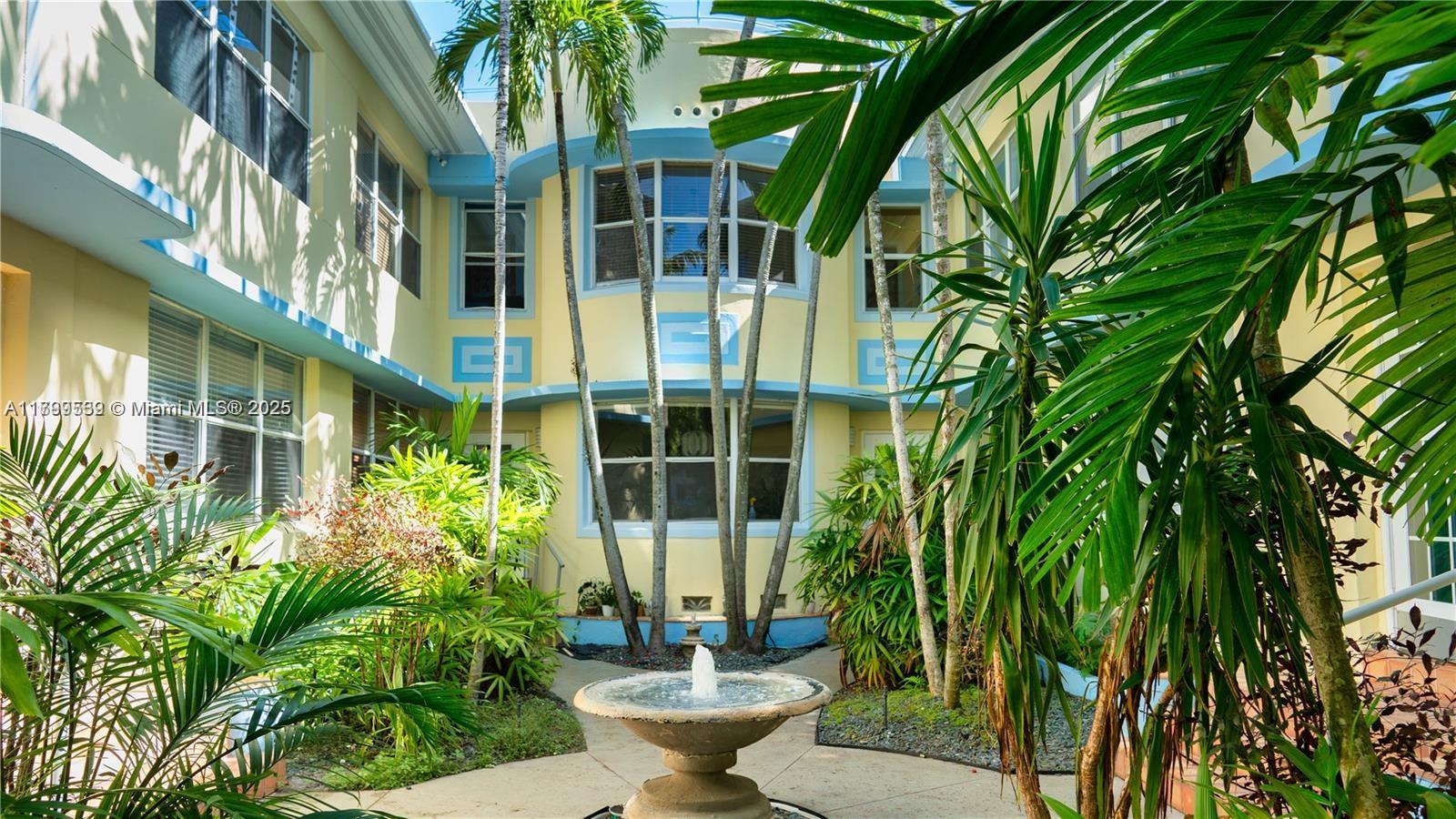 1051 Euclid Ave # 208