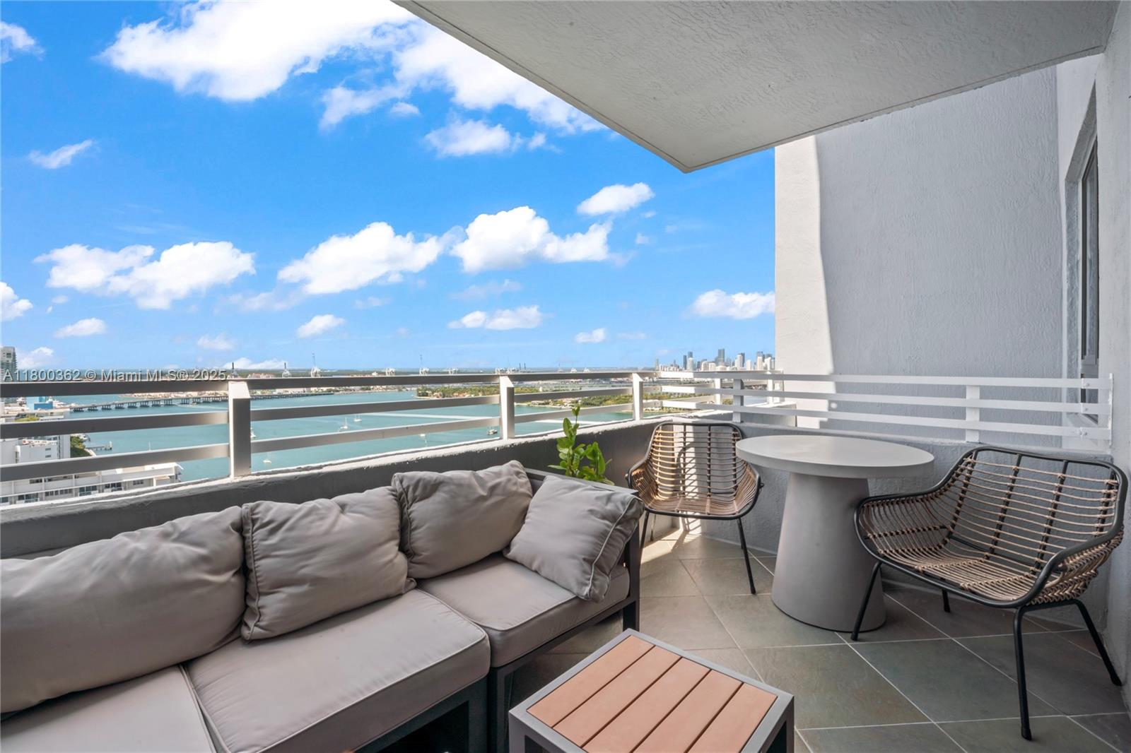 1330 West Ave # 2810