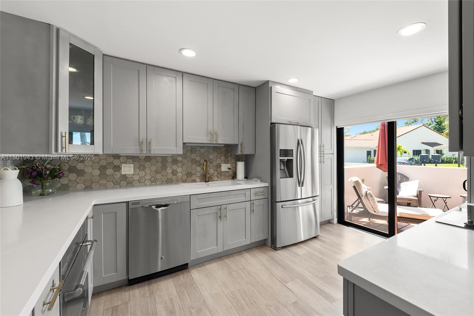 21228 Harbor Way # 25 Unit: 253-25