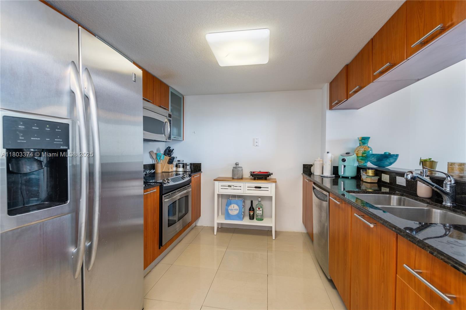 1800 N Bayshore Dr # 2408