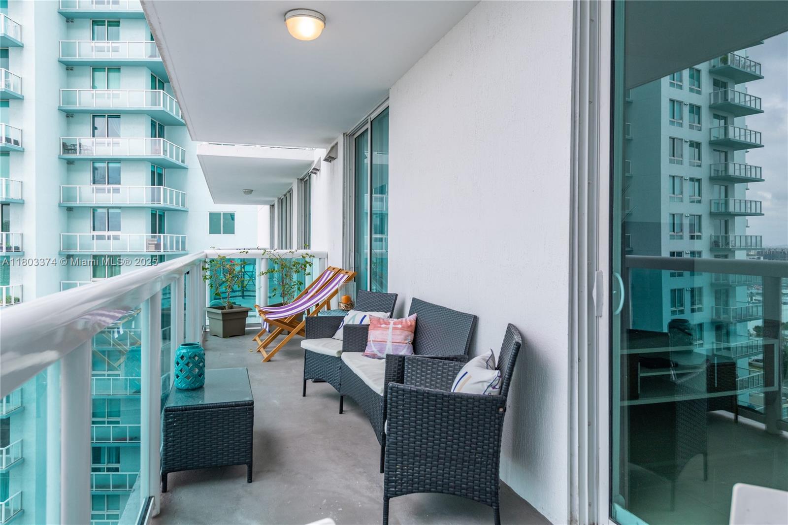 1800 N Bayshore Dr # 2408