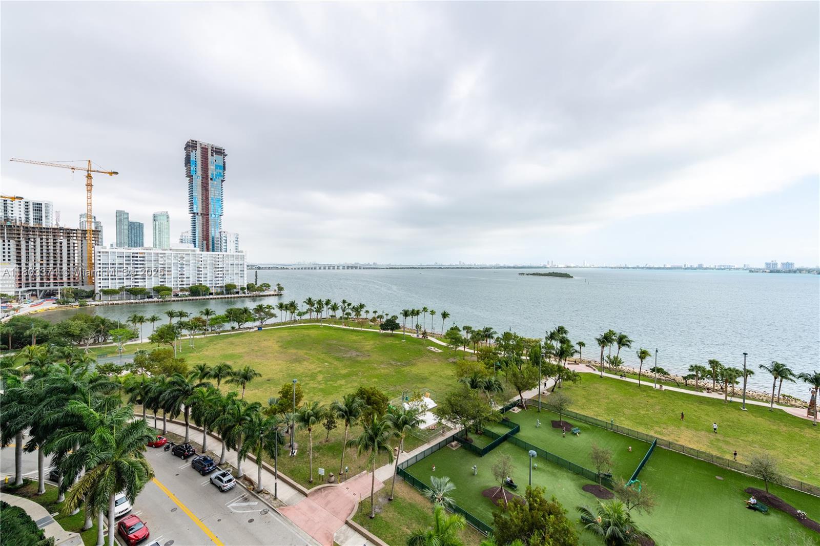 1800 N Bayshore Dr # 2408