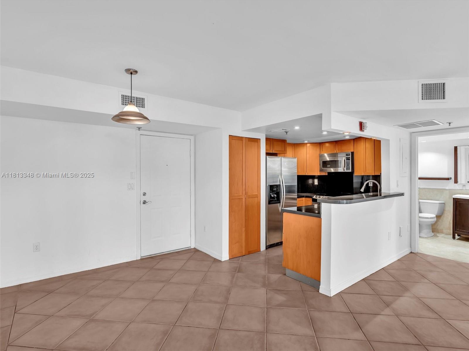 1621 Bay Rd # 406