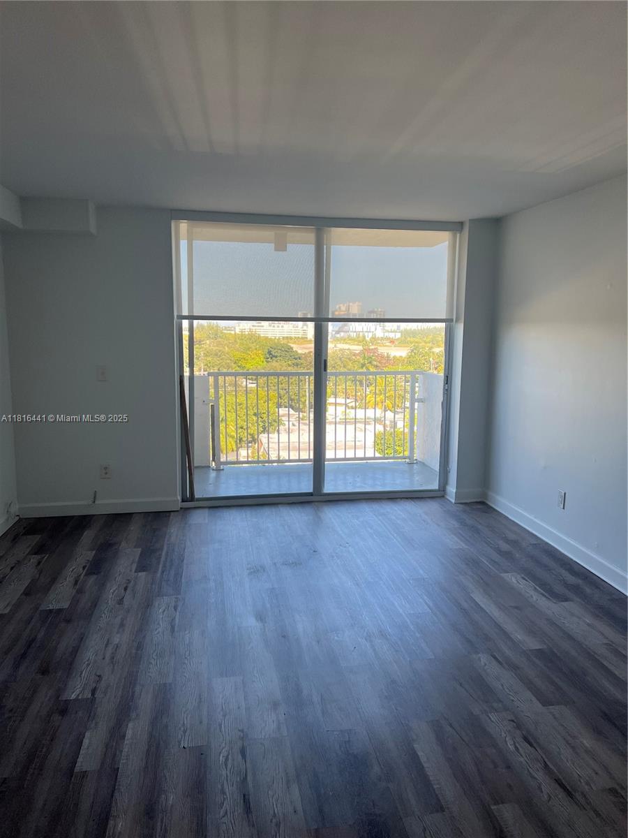 2020 NE 135th St # 801