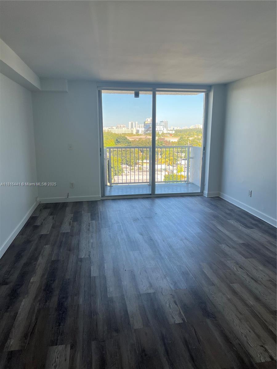 2020 NE 135th St # 801