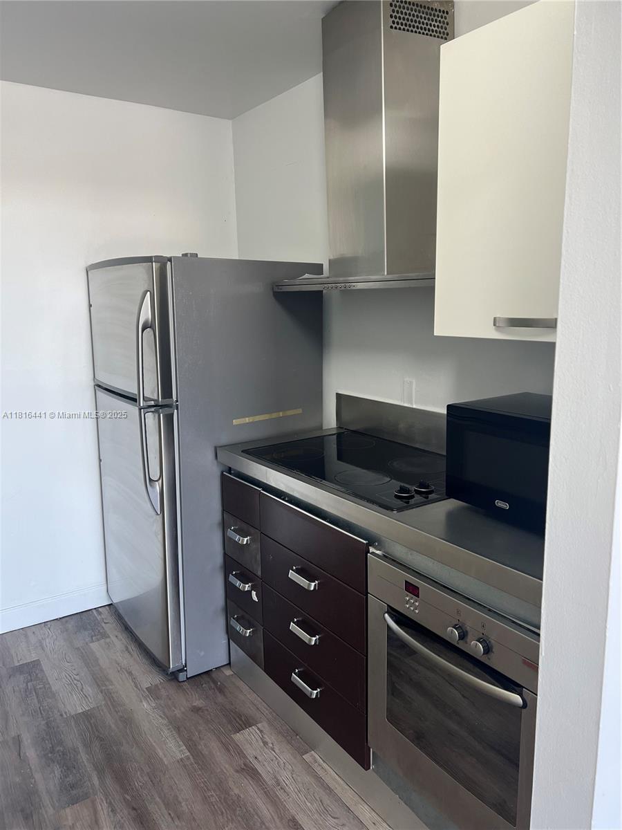 2020 NE 135th St # 801