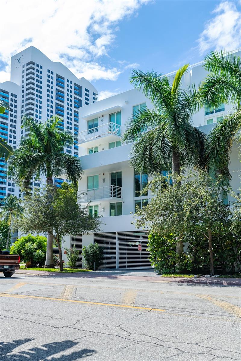 1428 West Ave # 202