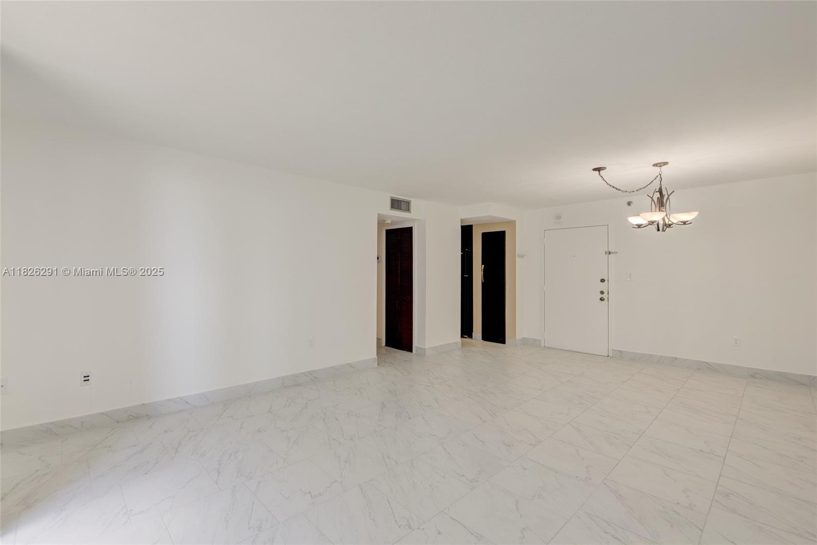 1621 Collins Ave # 708