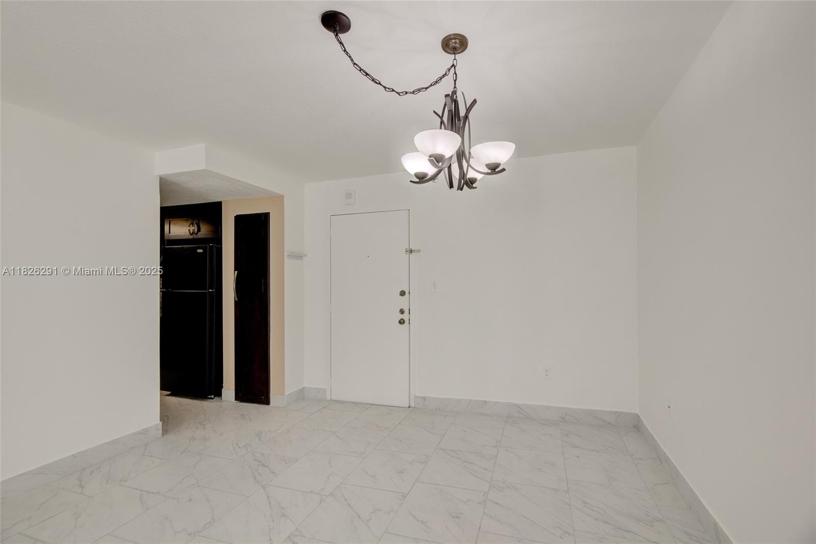 1621 Collins Ave # 708