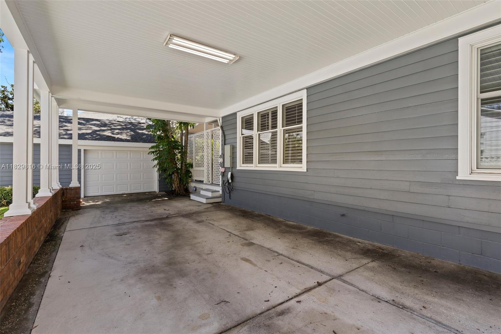 3003 W Villa Rosa Park