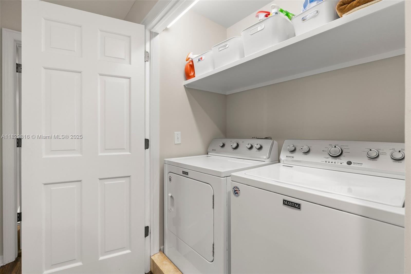 3003 W Villa Rosa Park