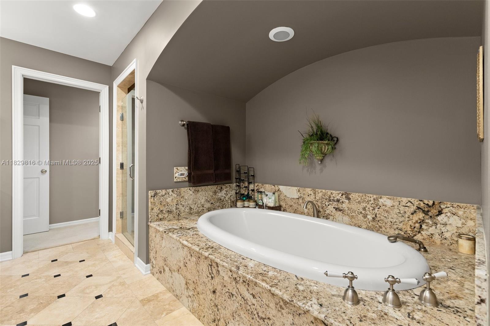 3003 W Villa Rosa Park