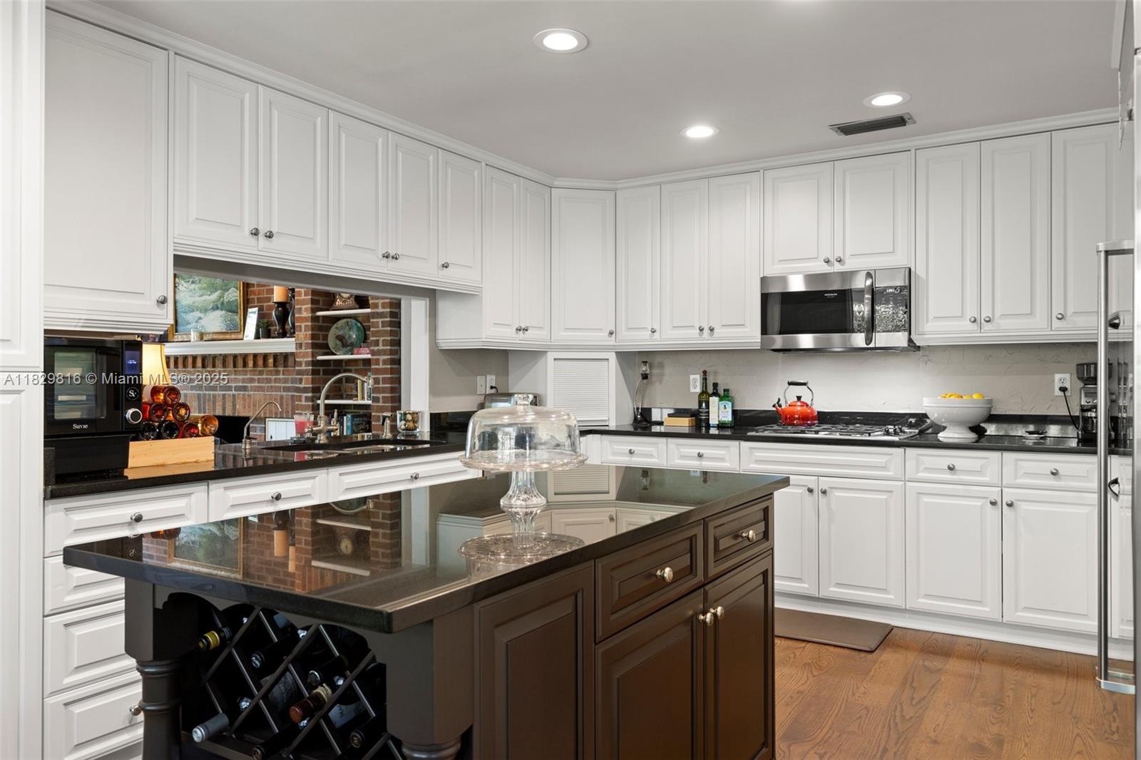 3003 W Villa Rosa Park