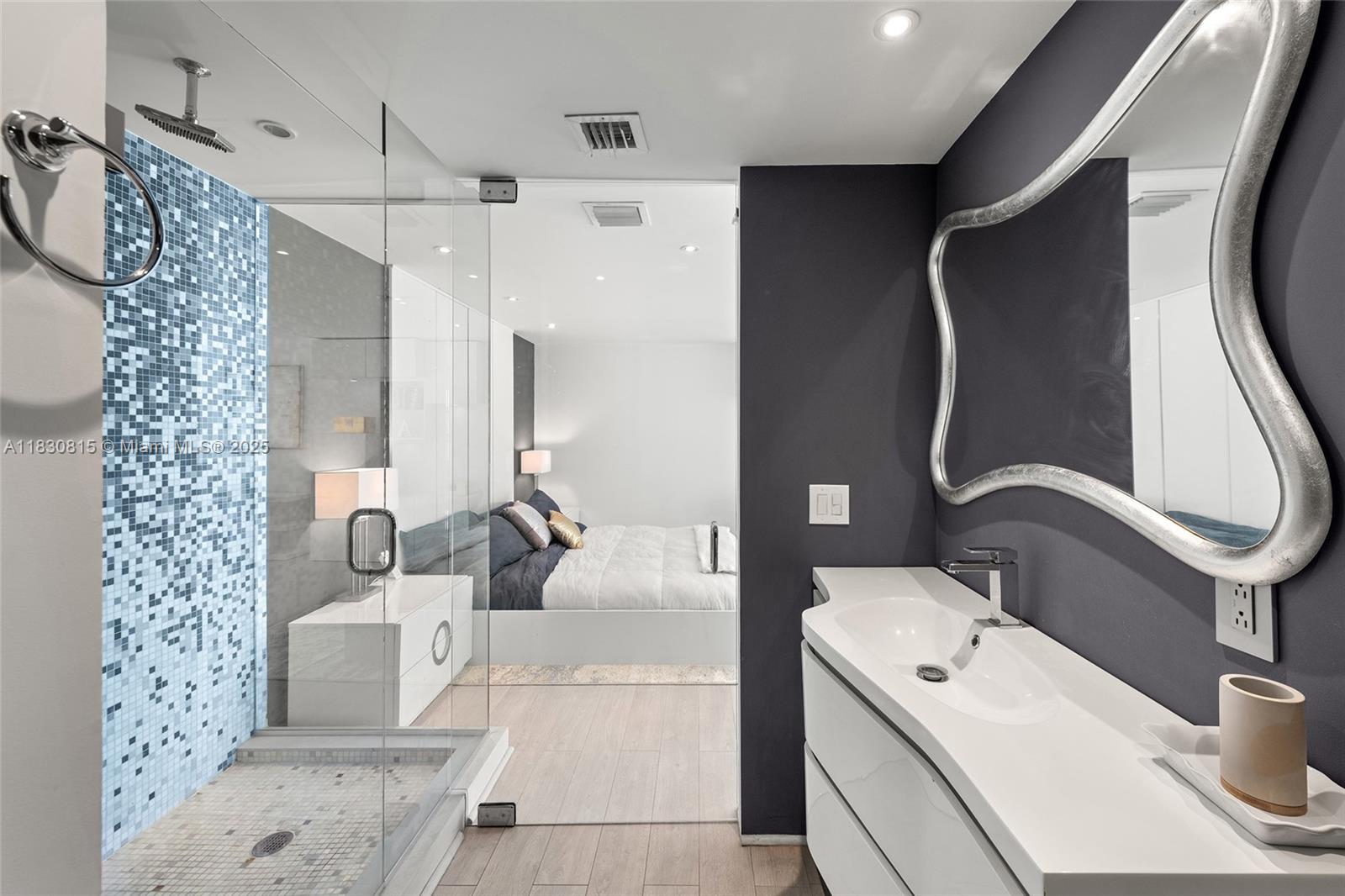 421 Meridian Ave # 11