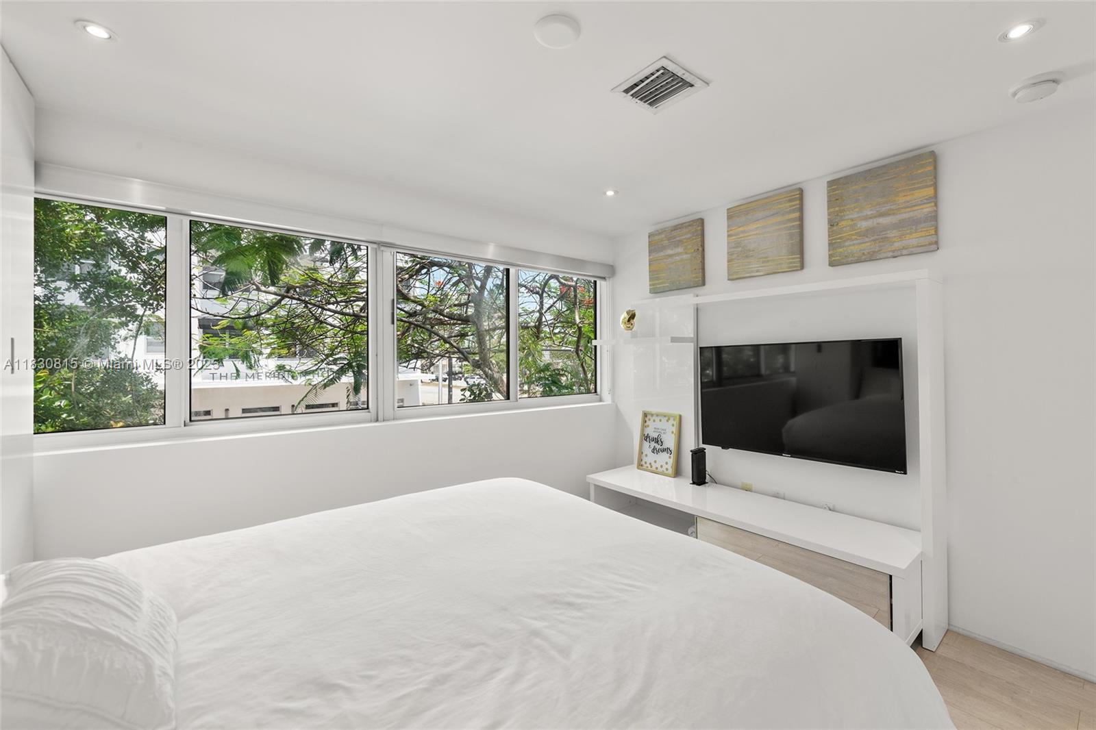 421 Meridian Ave # 11