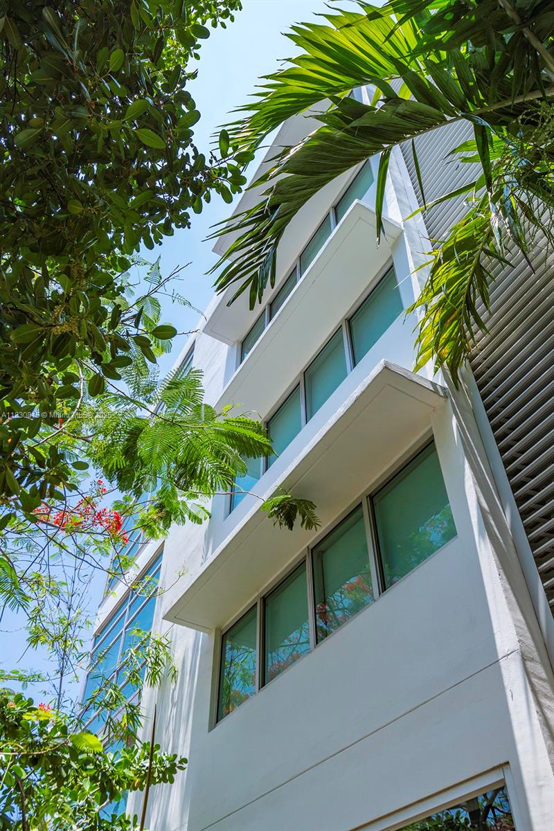 421 Meridian Ave # 11