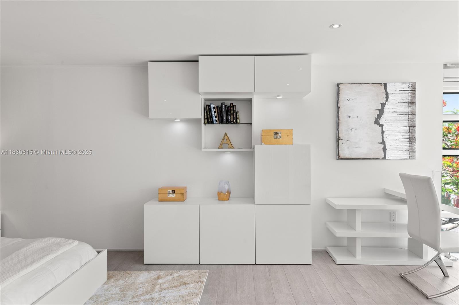 421 Meridian Ave # 11