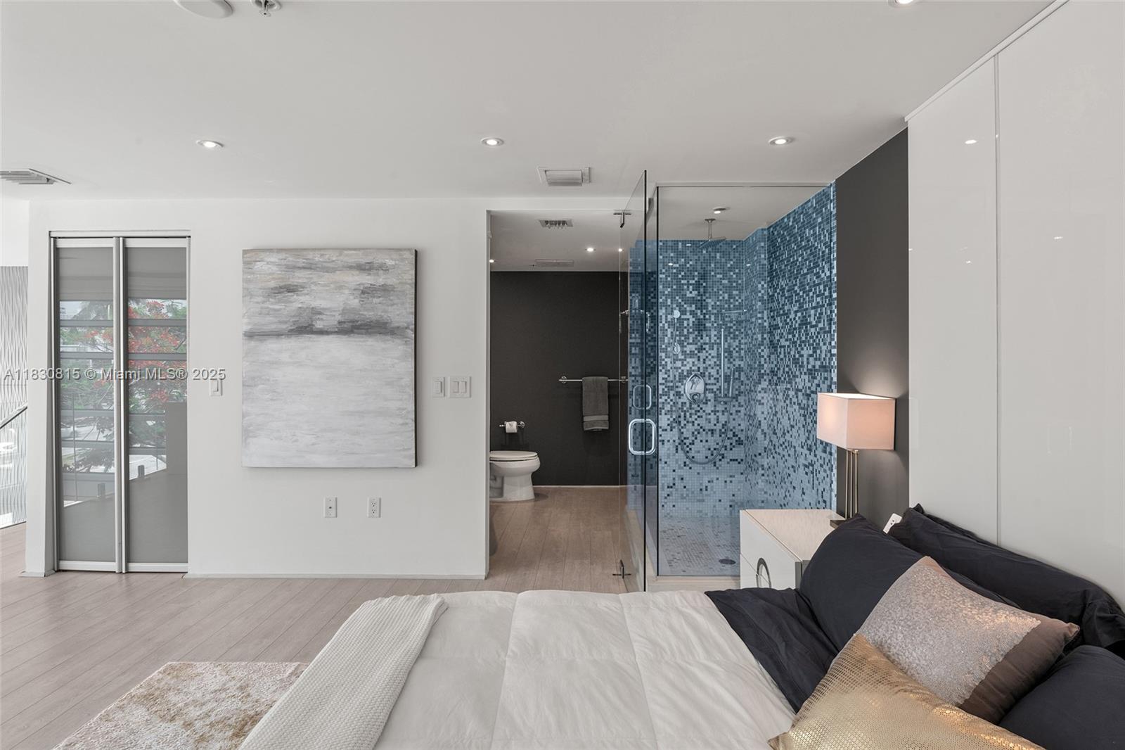 421 Meridian Ave # 11