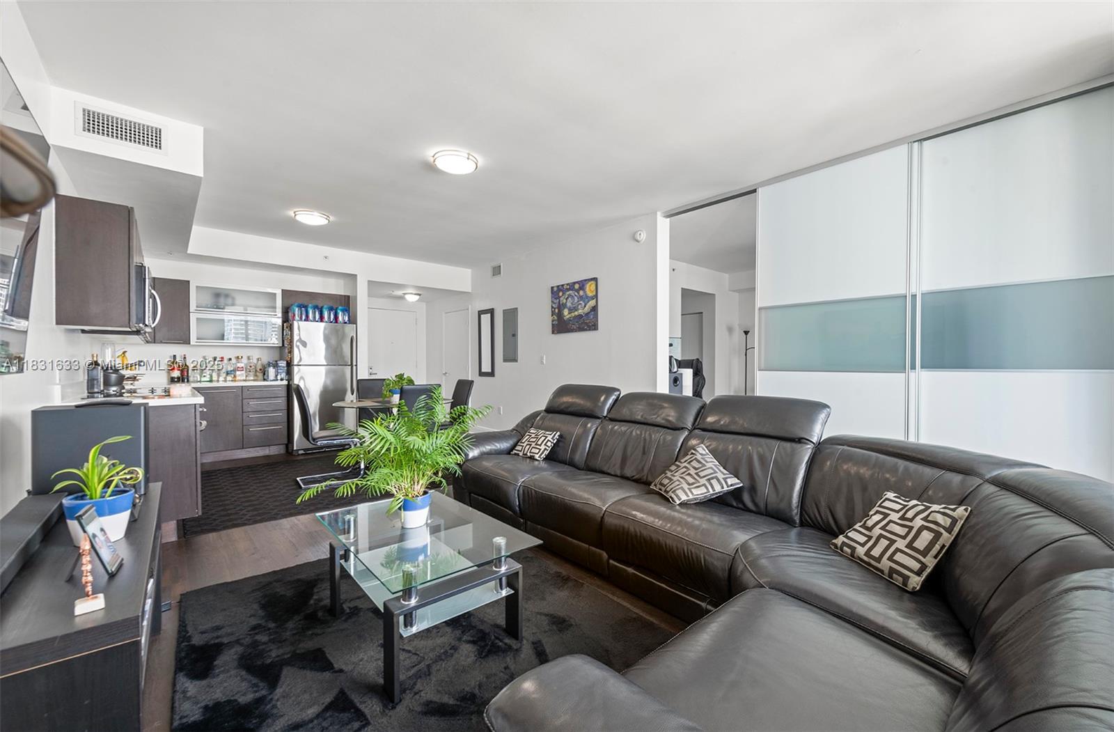 90 SW 3rd St # 2214