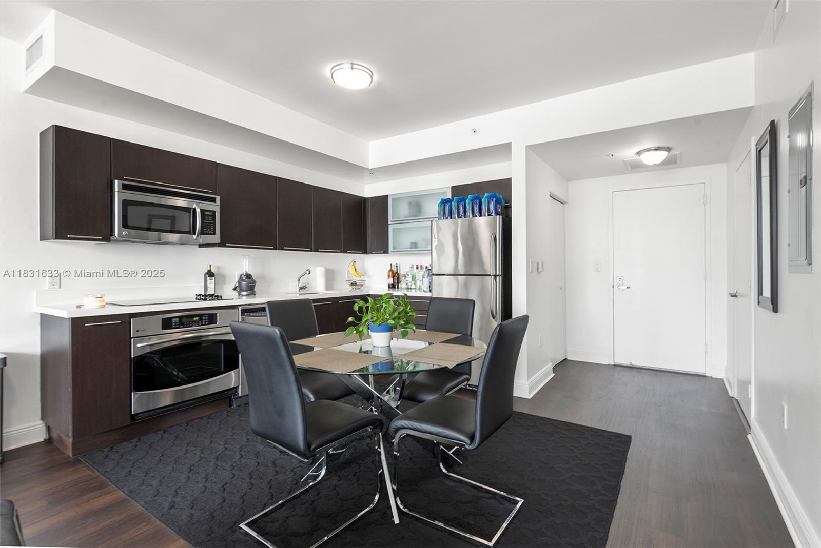 90 SW 3rd St # 2214