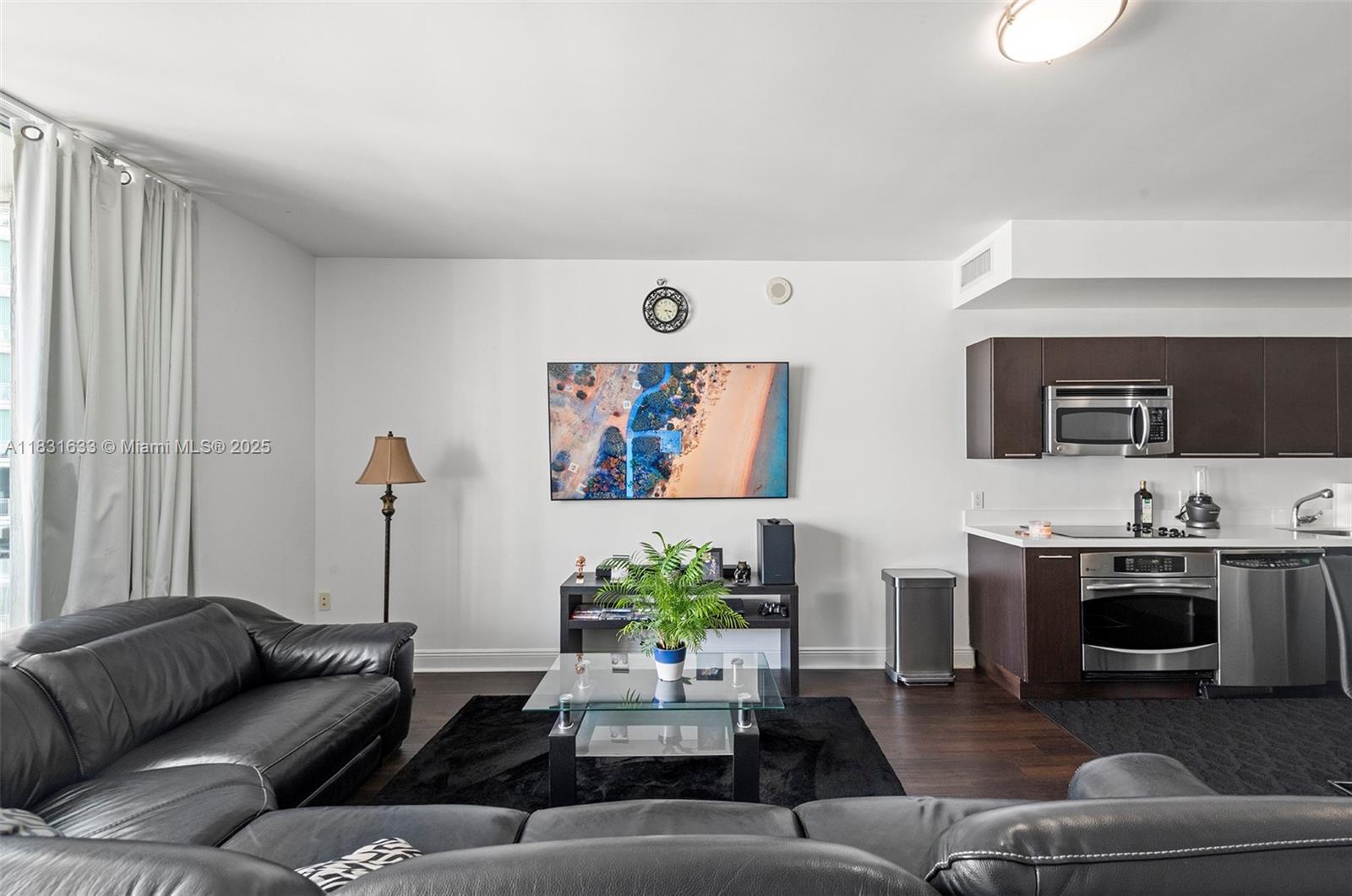 90 SW 3rd St # 2214