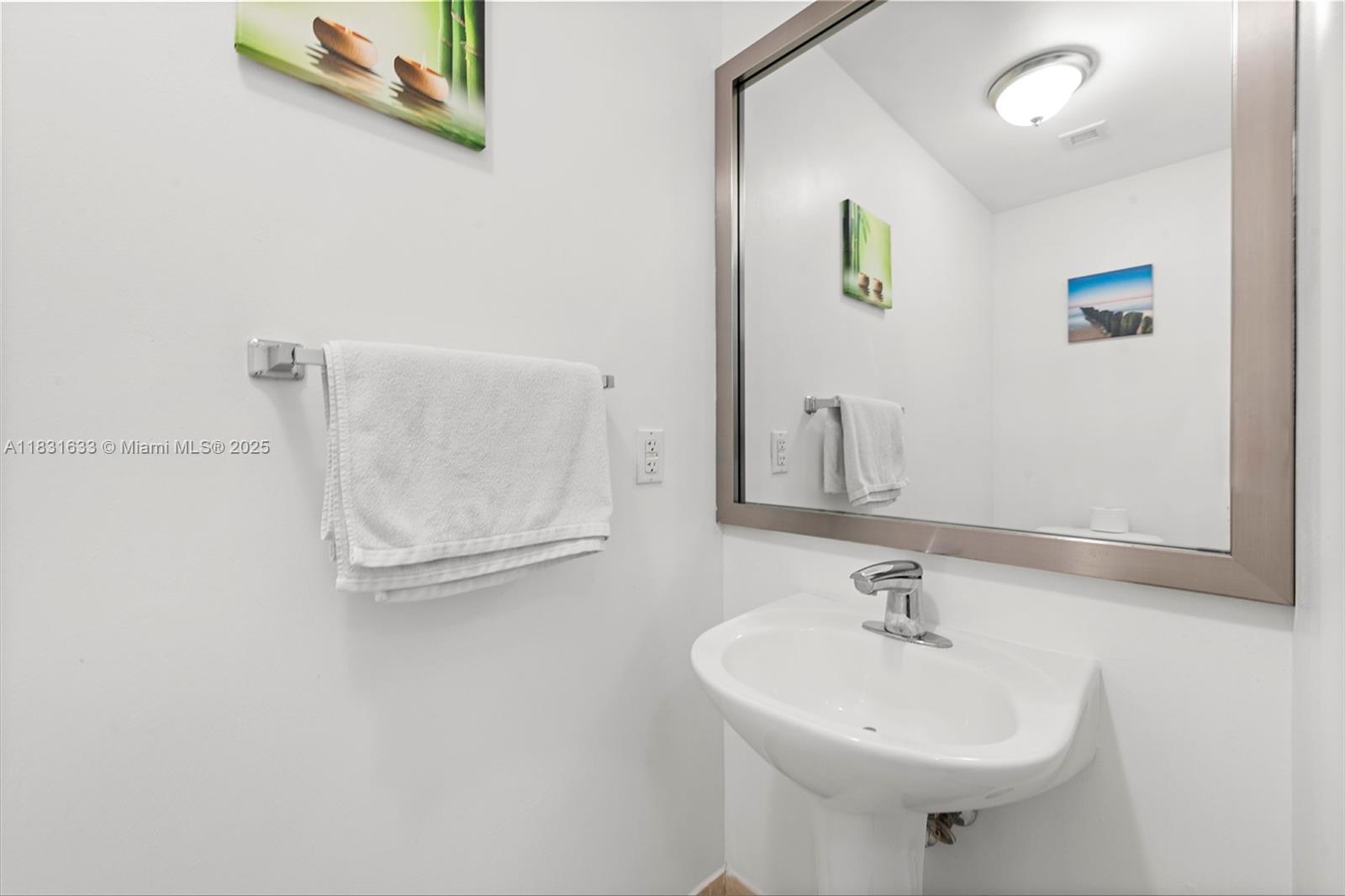 90 SW 3rd St # 2214