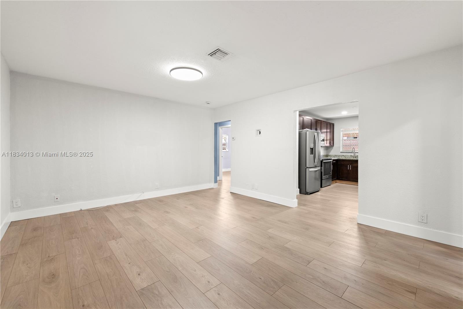 208 SE 2nd St # 2 Unit: 1-2