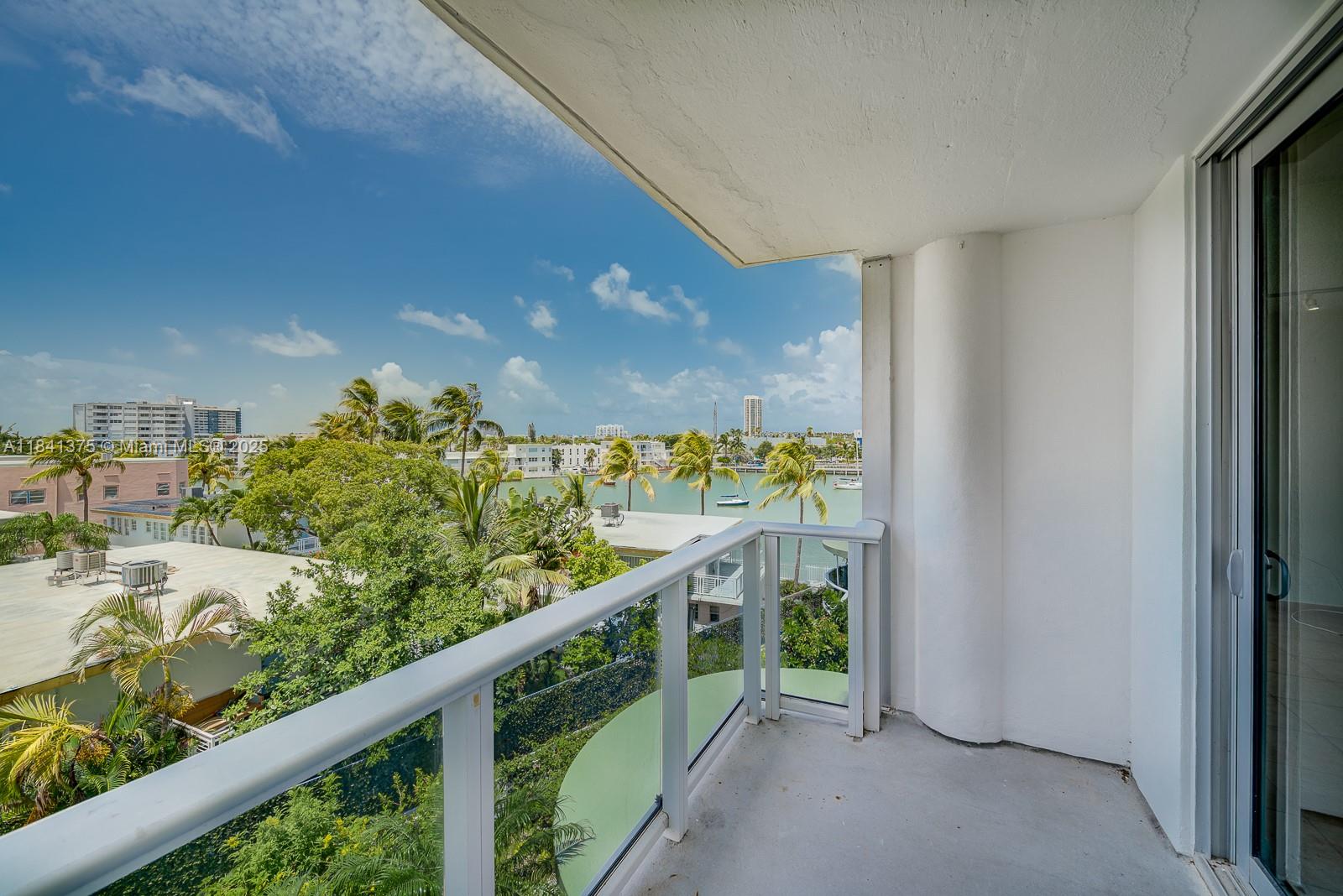 900 Bay Dr # 303