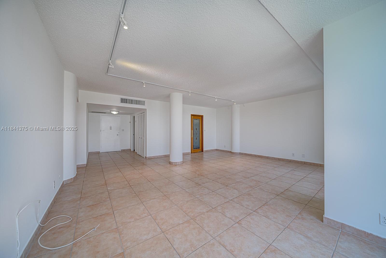 900 Bay Dr # 303