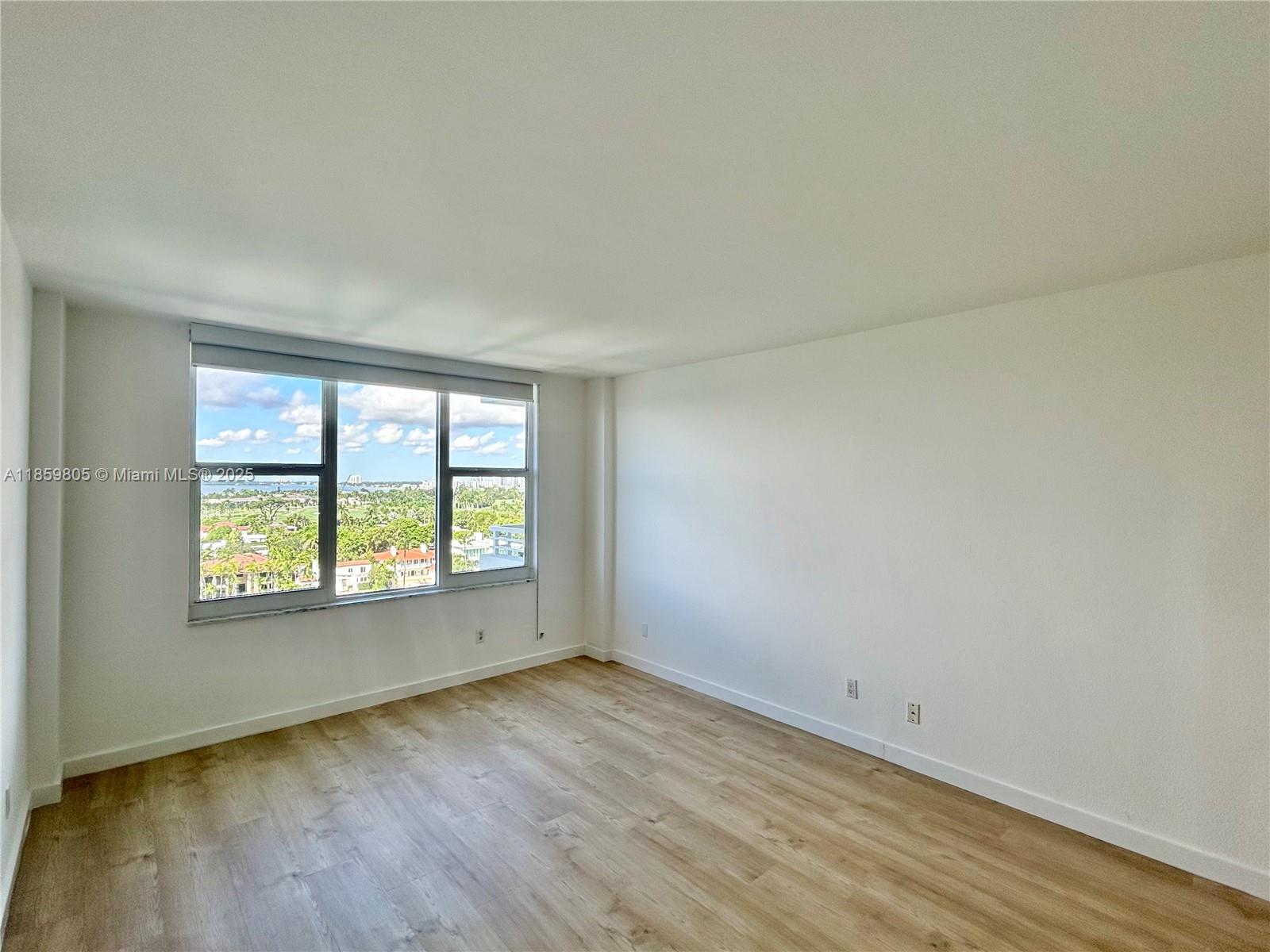 5600 Collins Ave # 12H