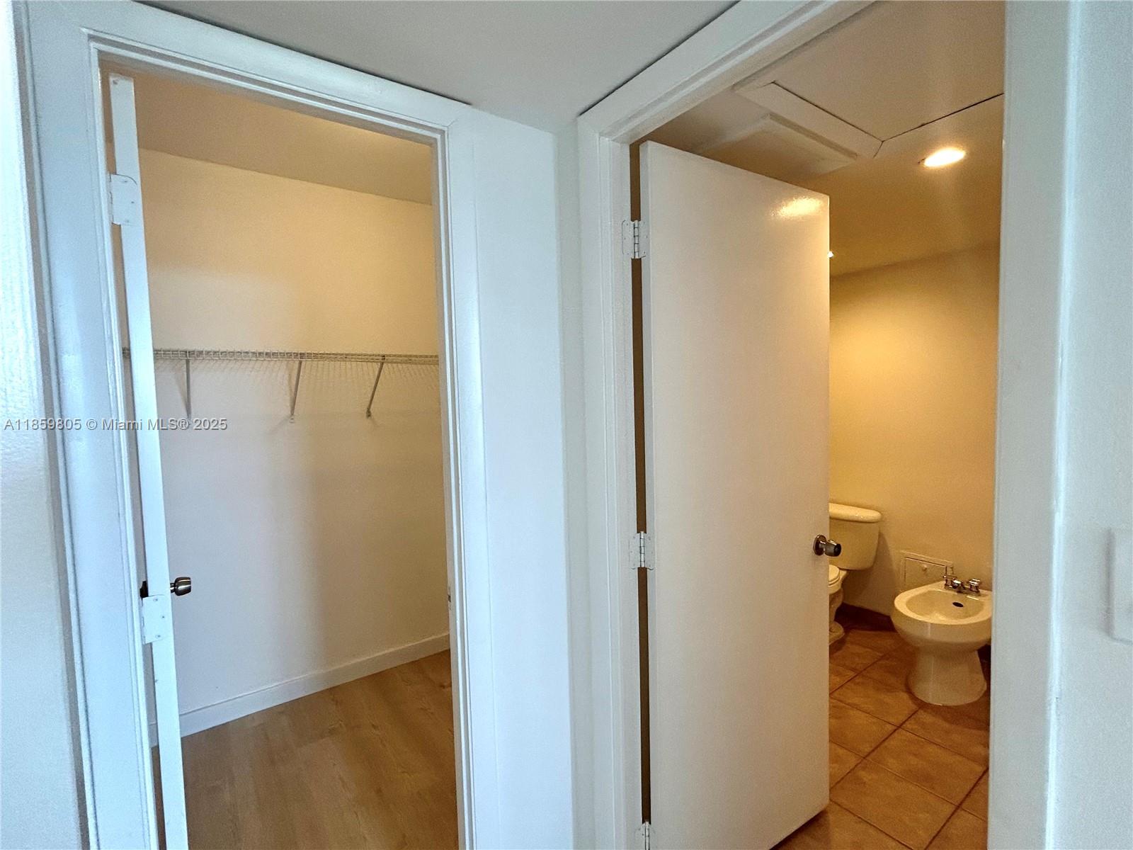 5600 Collins Ave # 12H
