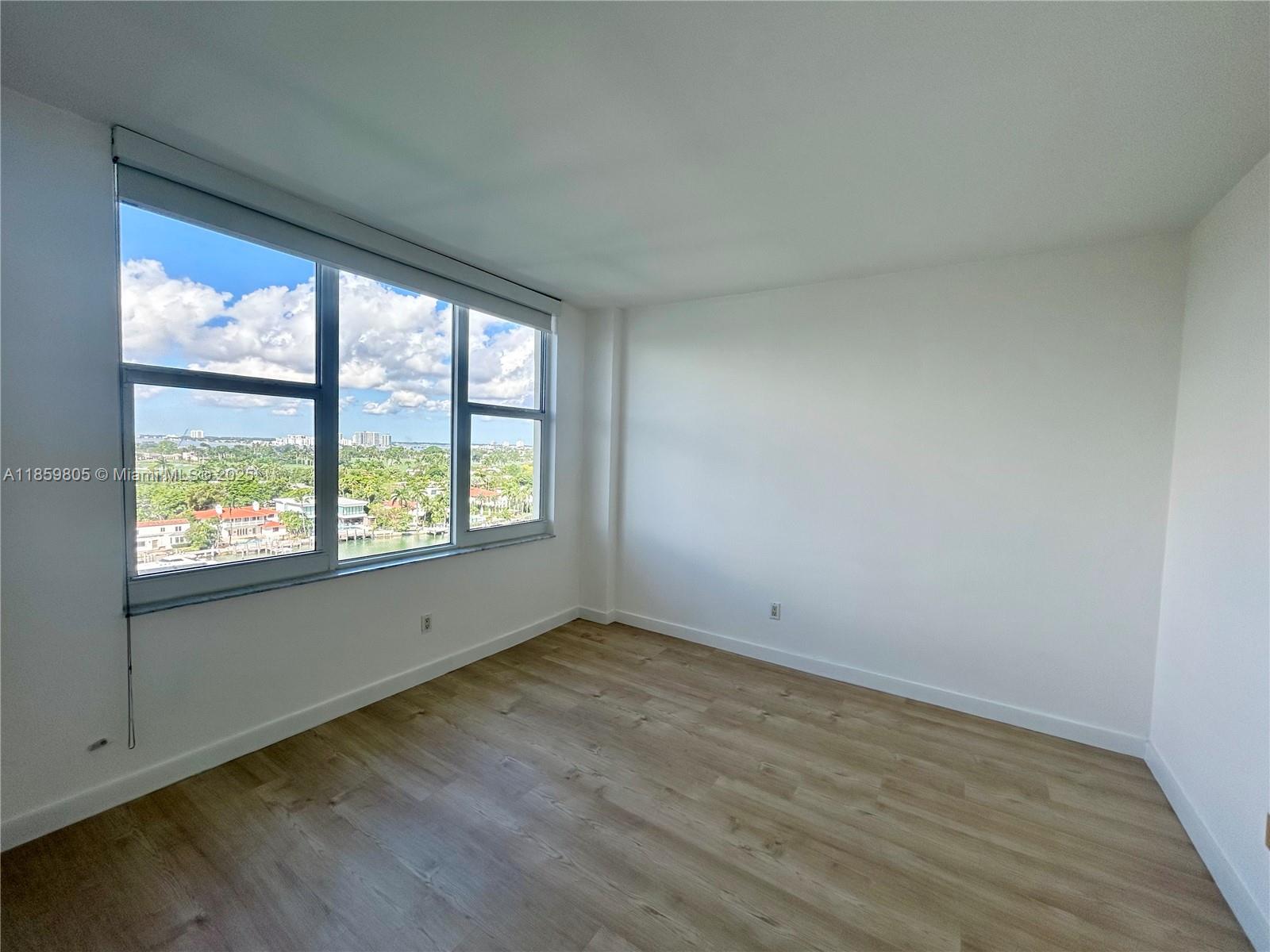 5600 Collins Ave # 12H