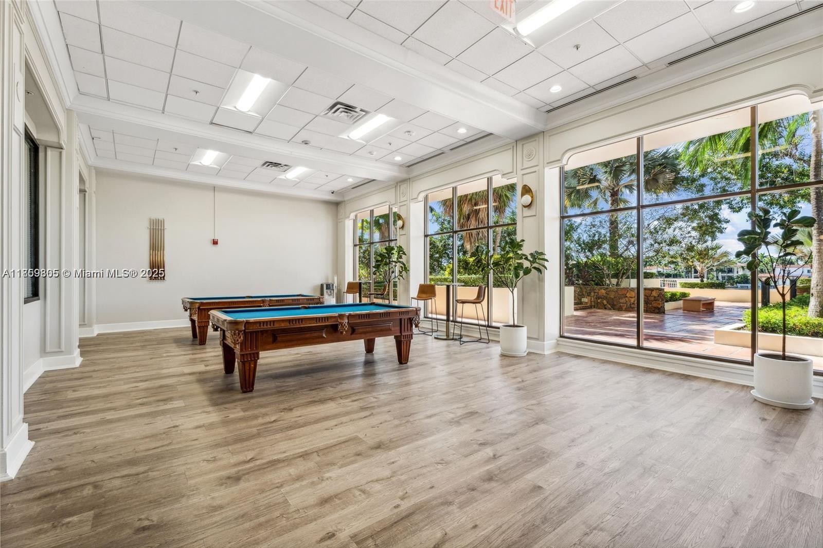 5600 Collins Ave # 12H