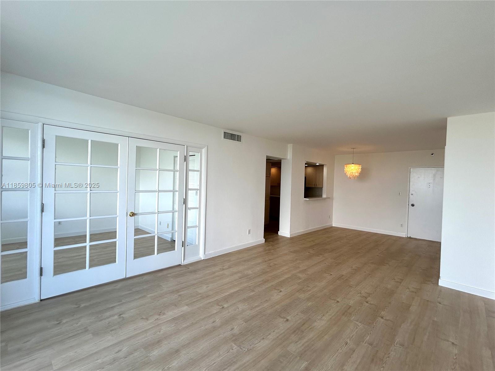 5600 Collins Ave # 12H