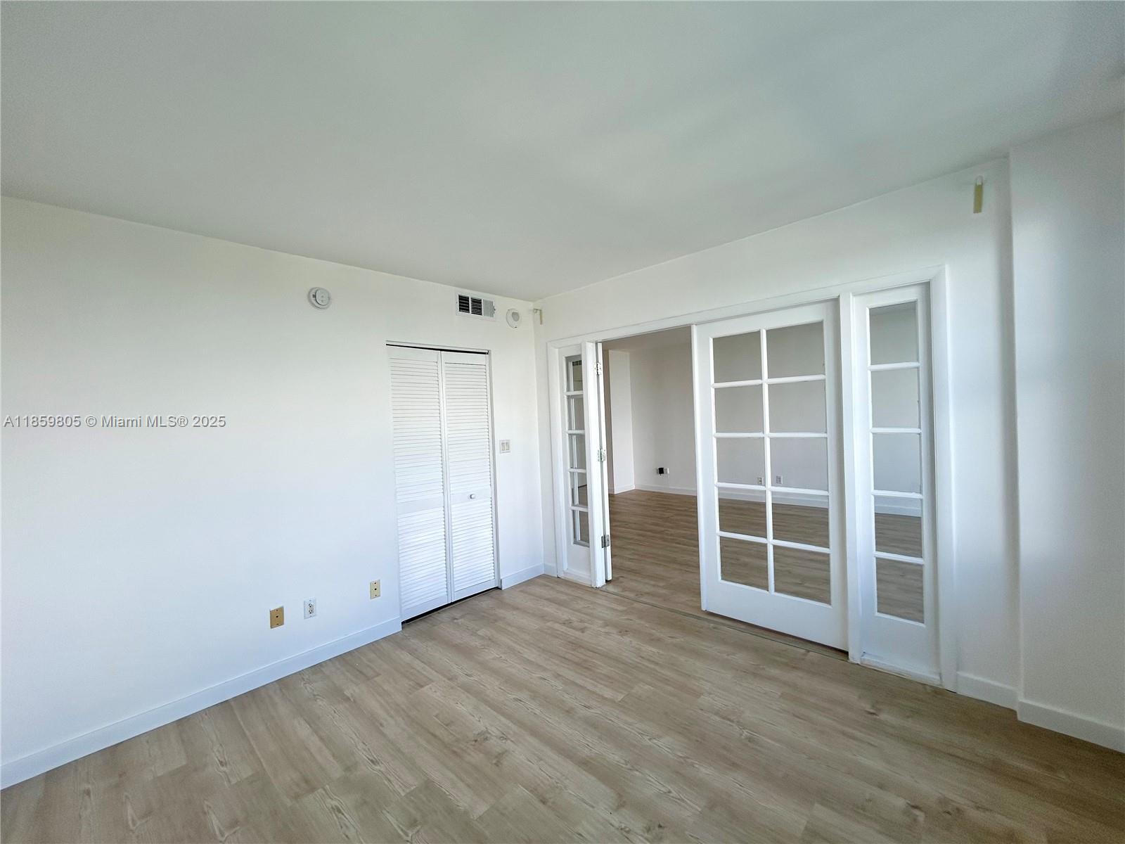 5600 Collins Ave # 12H