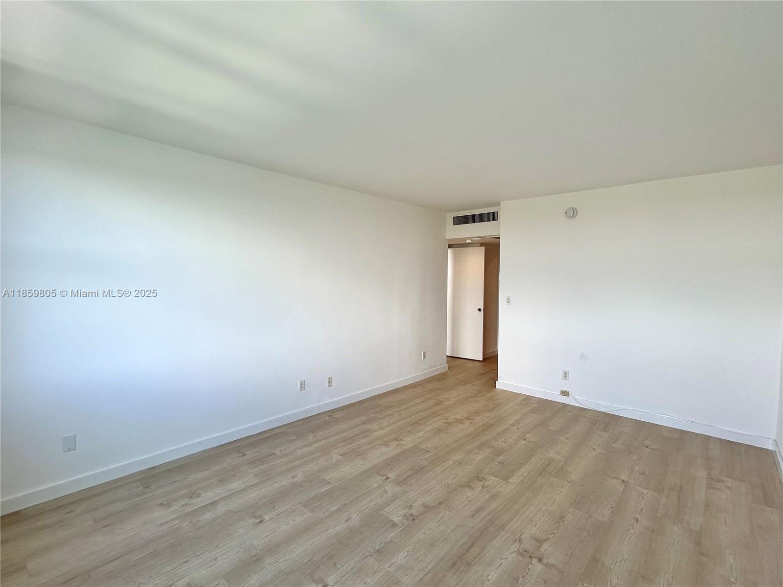 5600 Collins Ave # 12H