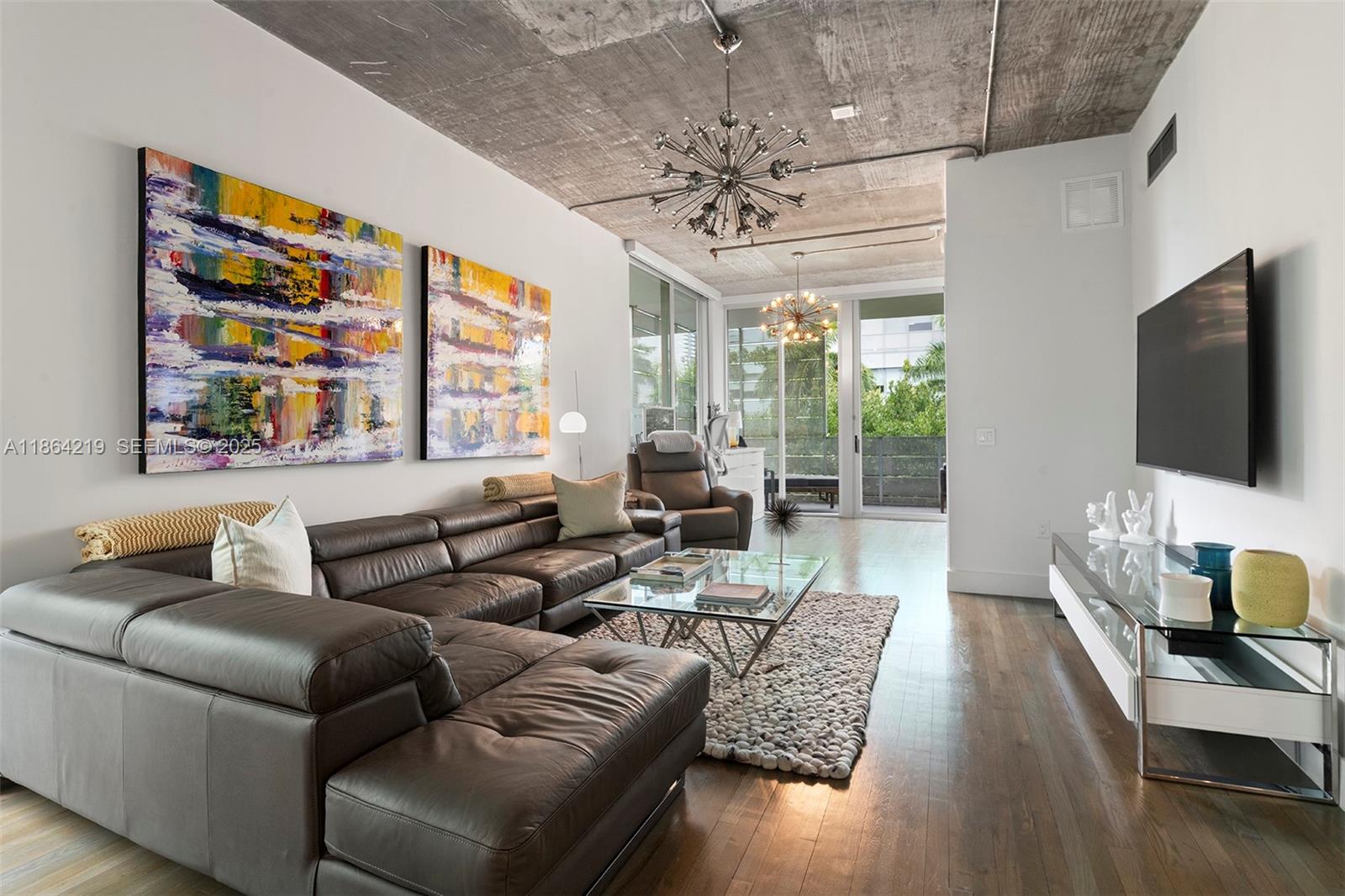 1700 Meridian Ave # 307