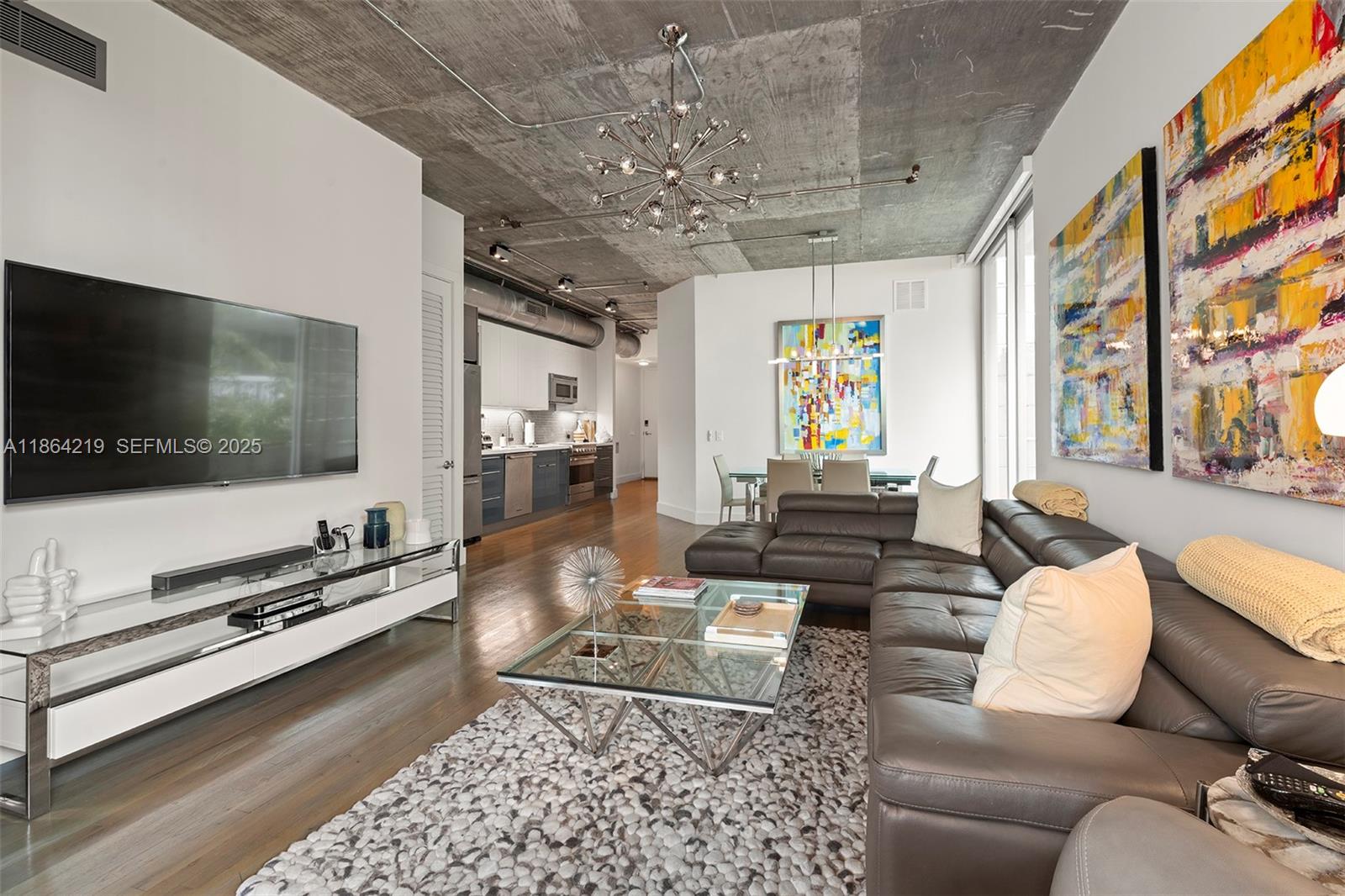 1700 Meridian Ave # 307