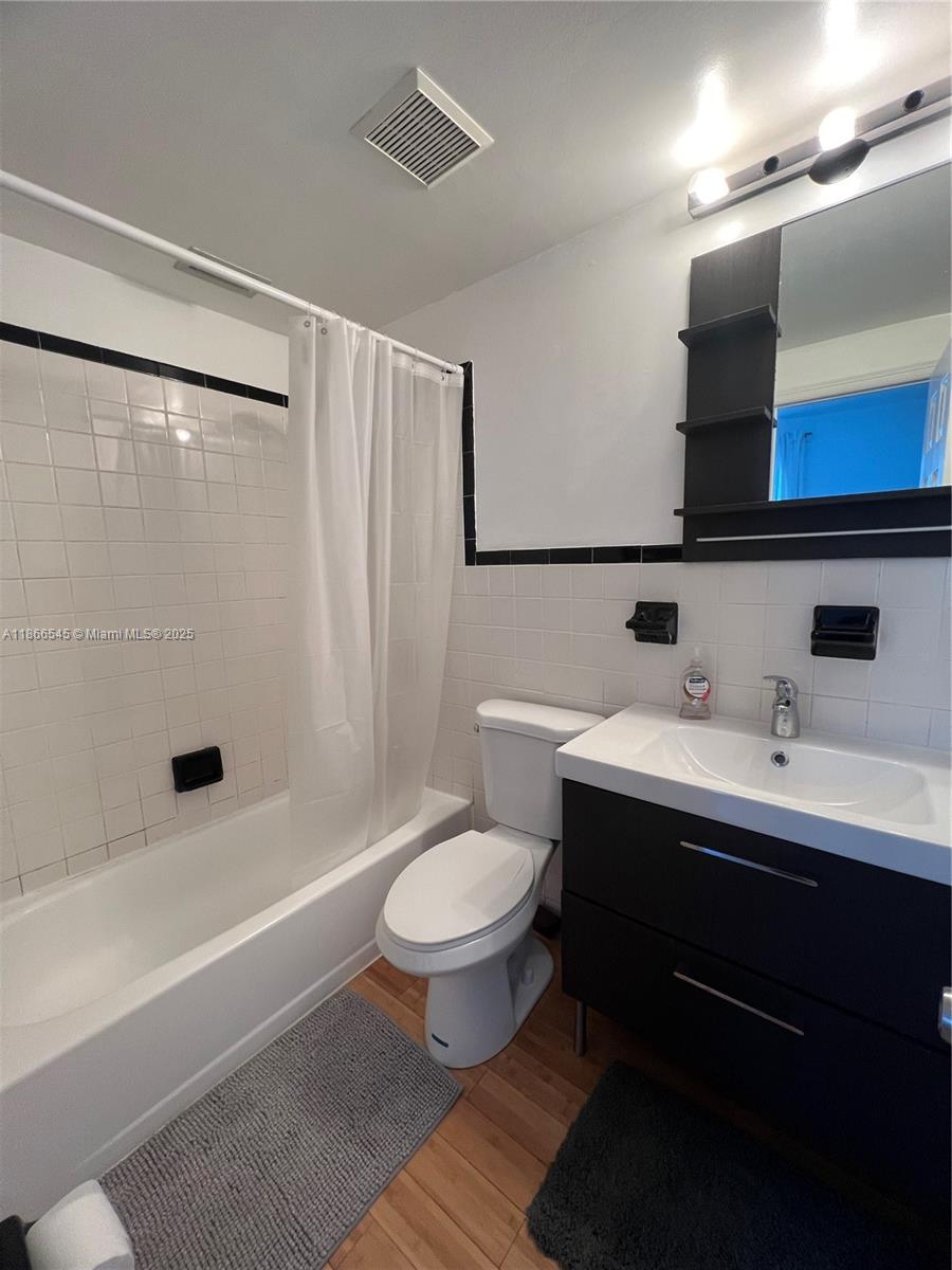 1051 Meridian Ave # 1E