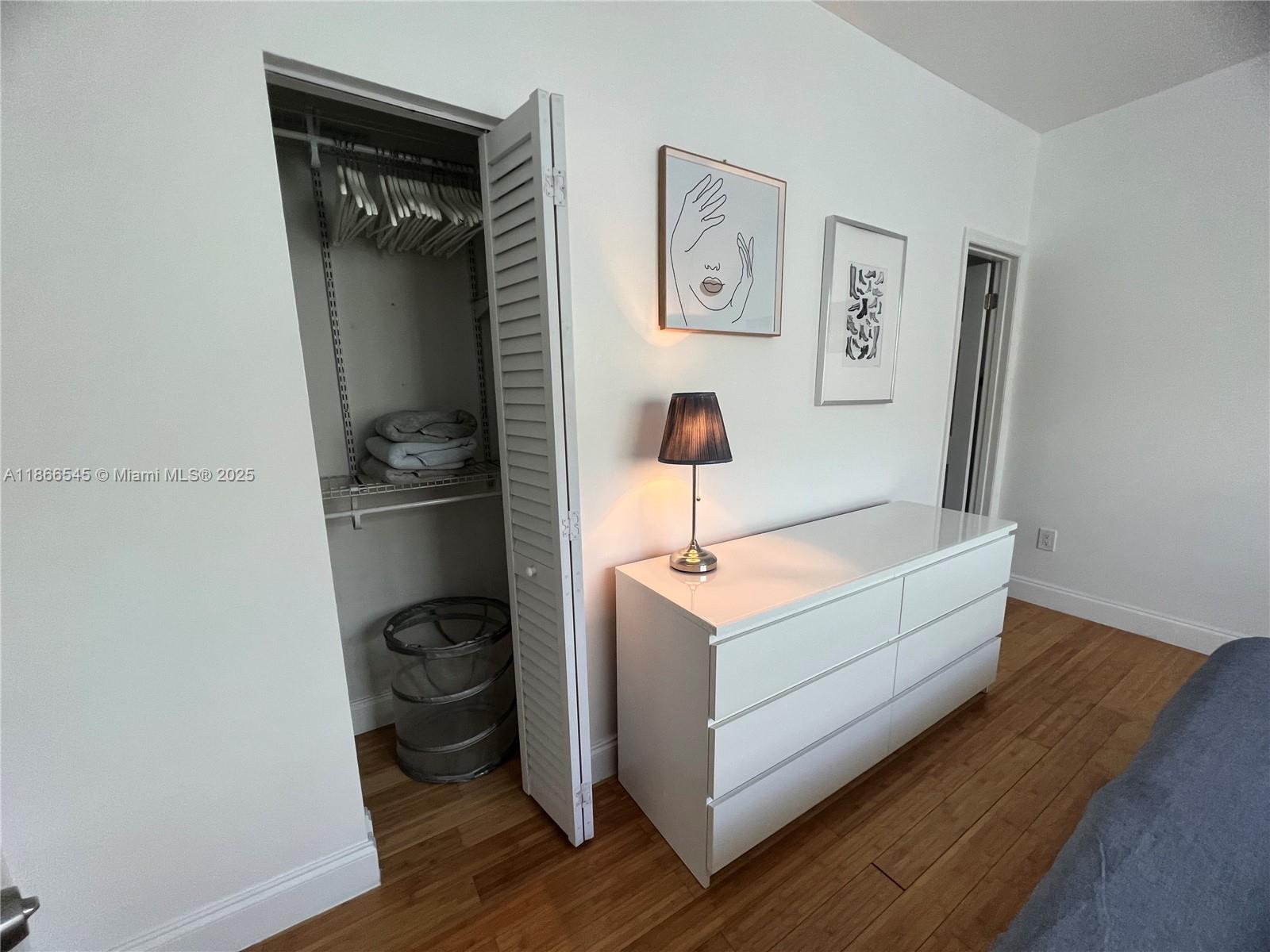 1051 Meridian Ave # 1E