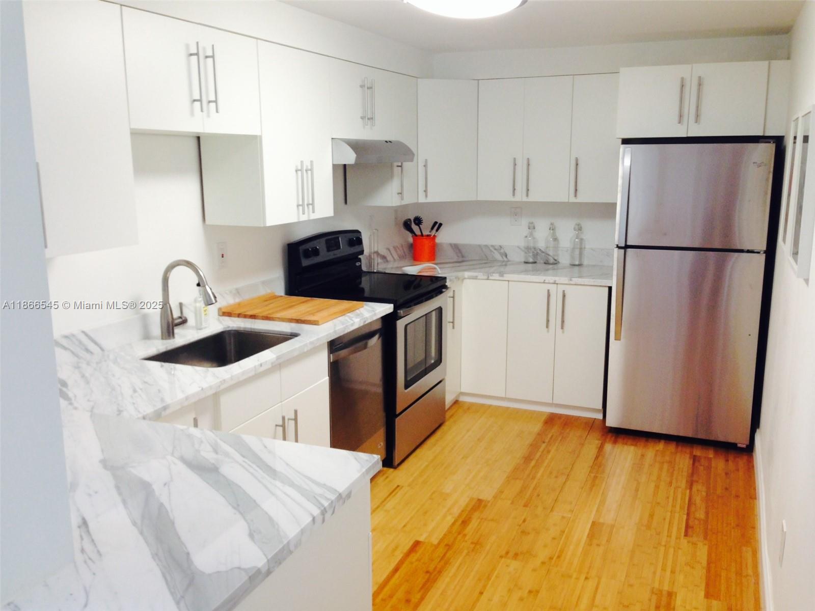 1051 Meridian Ave # 1E