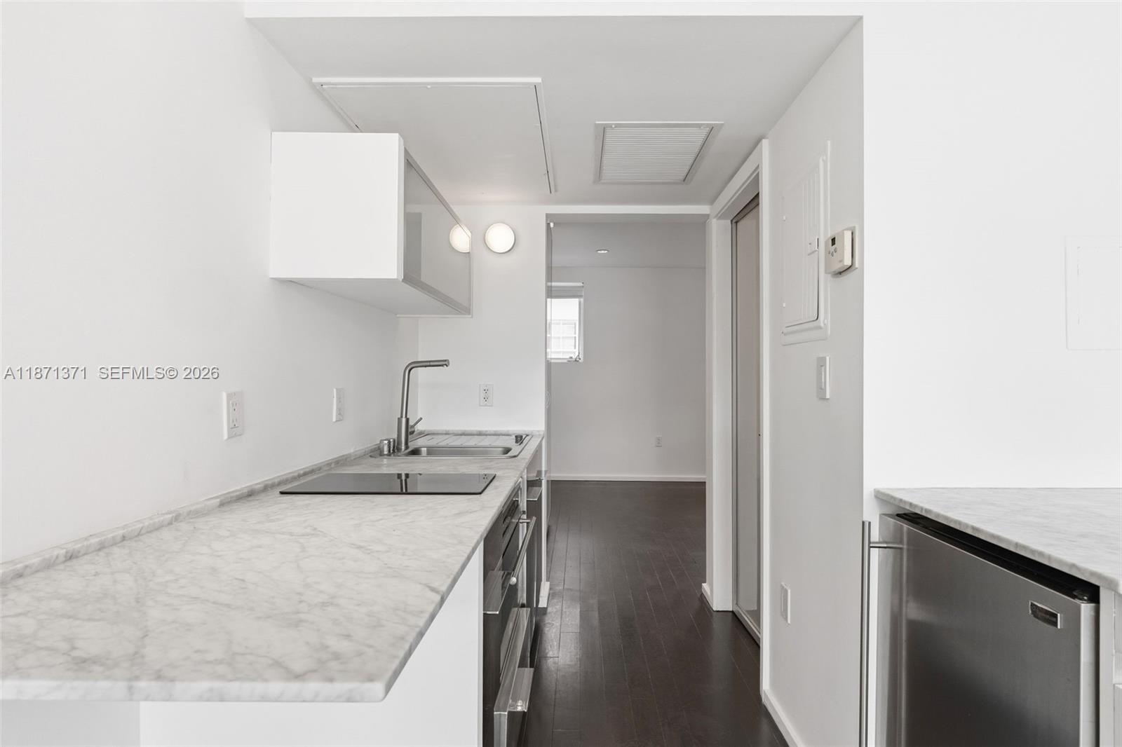 1601 West Ave # 210