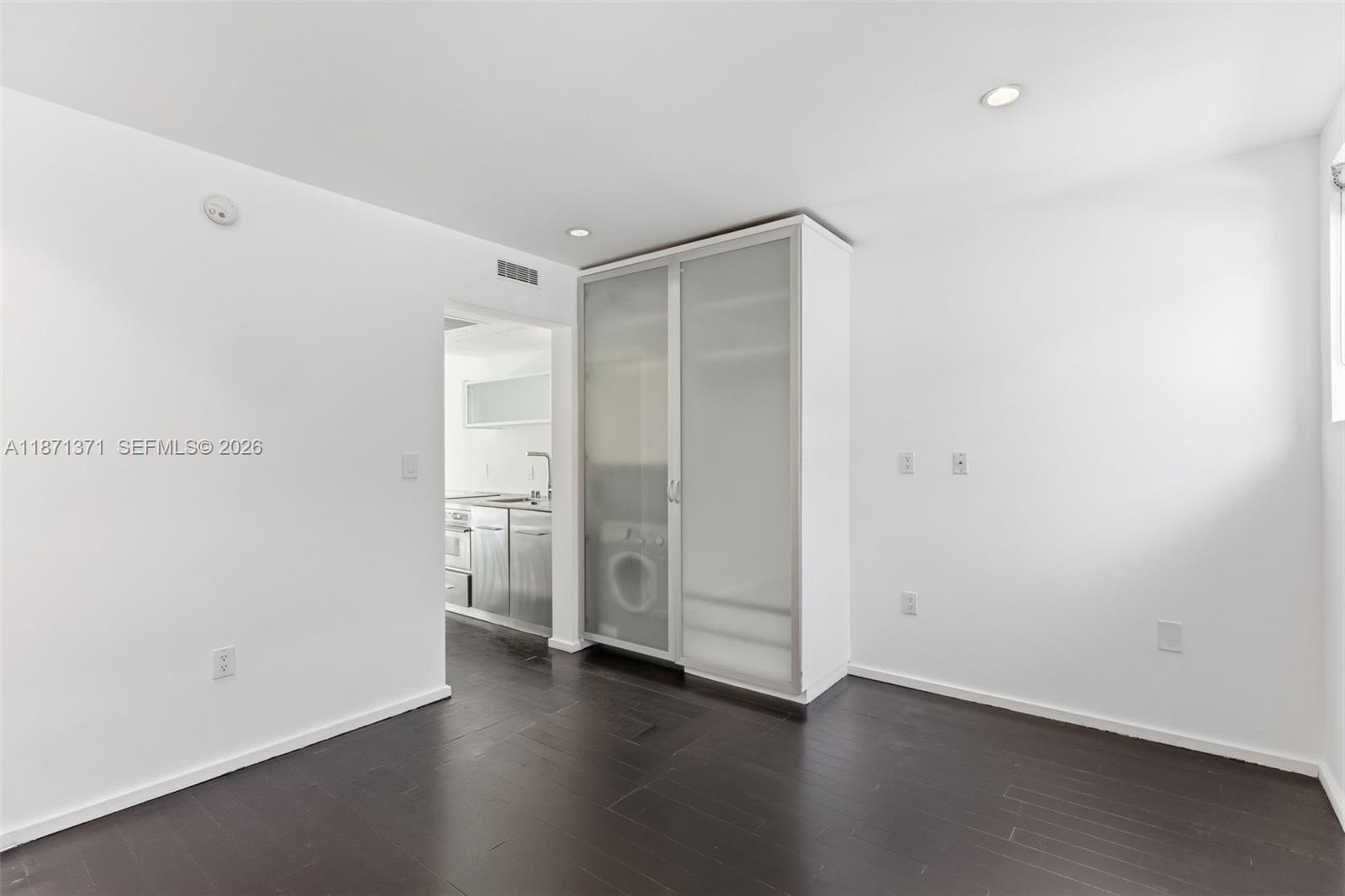 1601 West Ave # 210
